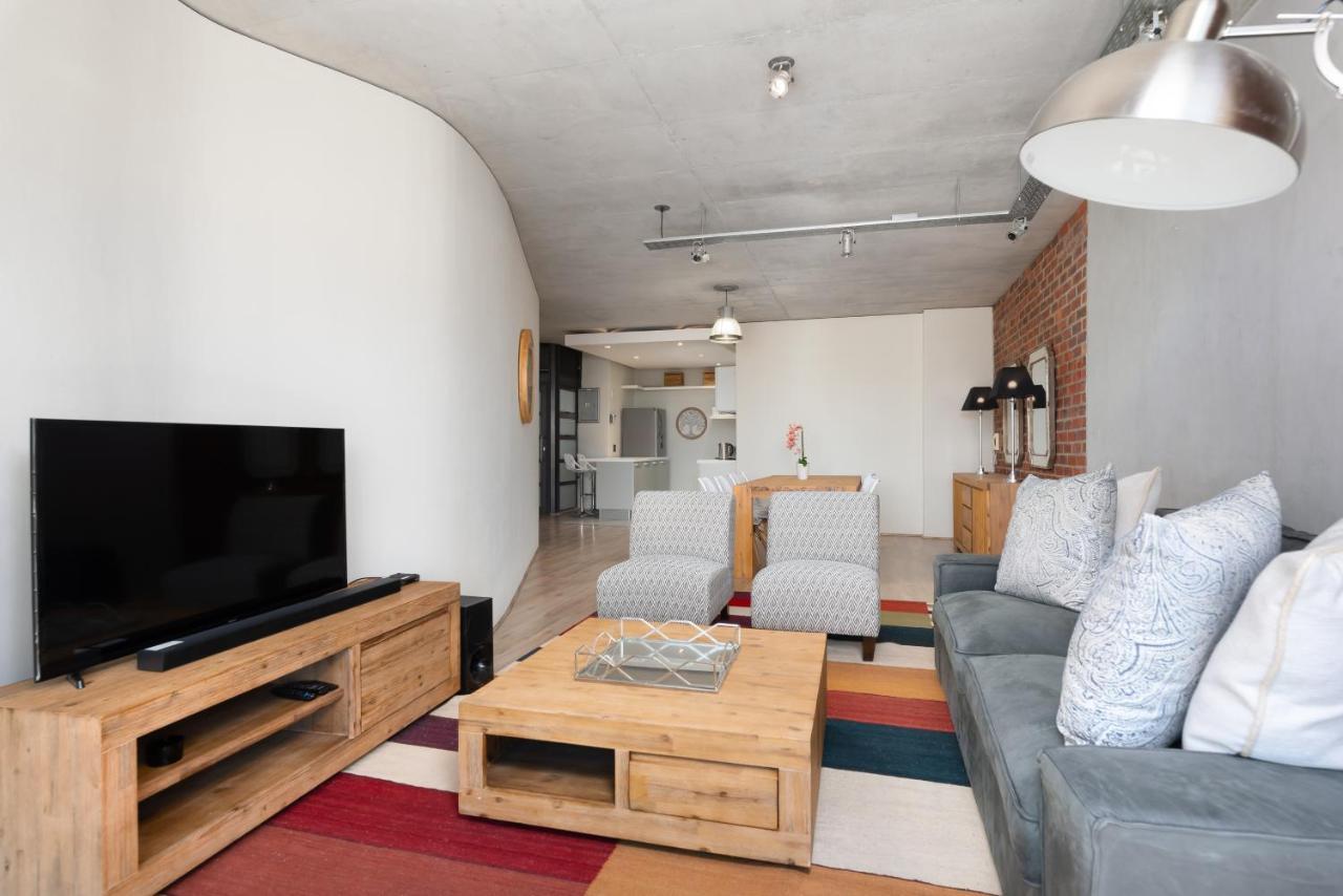 Metropolis Luxury Apartments Cape Town Exterior photo