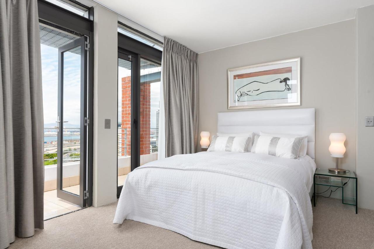 Metropolis Luxury Apartments Cape Town Exterior photo
