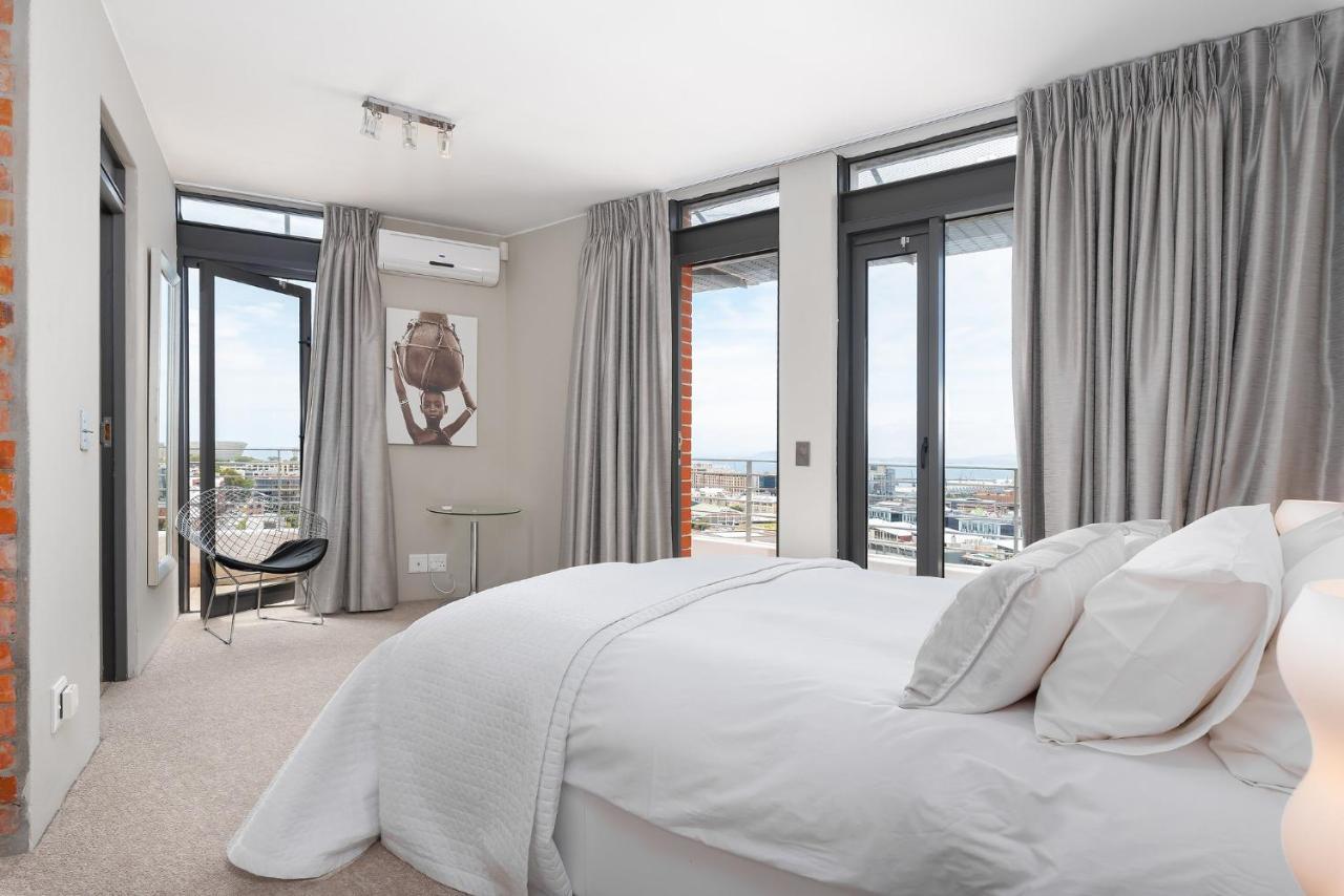 Metropolis Luxury Apartments Cape Town Exterior photo